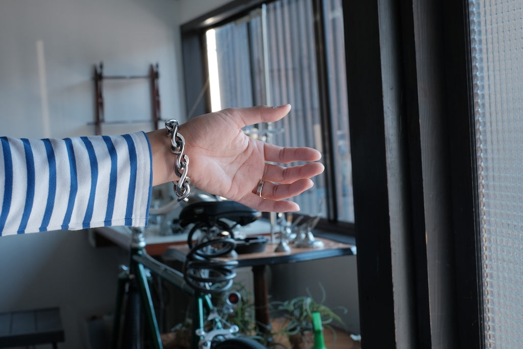 LYNCH SILVERSMITH TWIST(L) HINGE PIN BRACELET