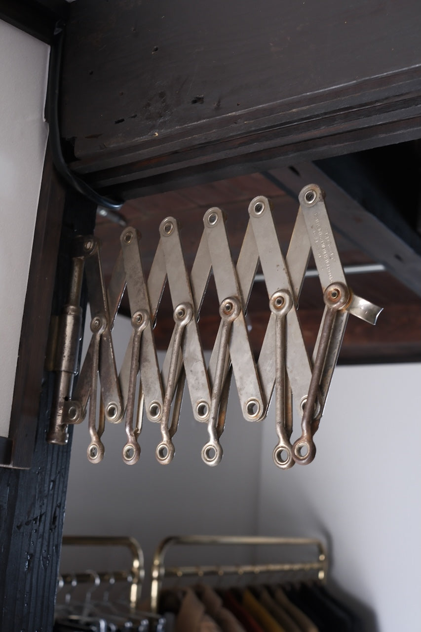 EXTENSION GARMENT HANGER "HOOD" NICKEL