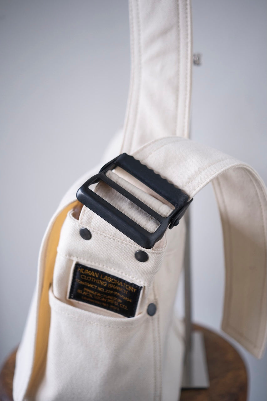 BLACK SIGN CHRONICLE BAG