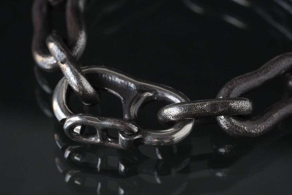 LYNCH SILVERSMITH DOGBONE G-HOOK BRACELET