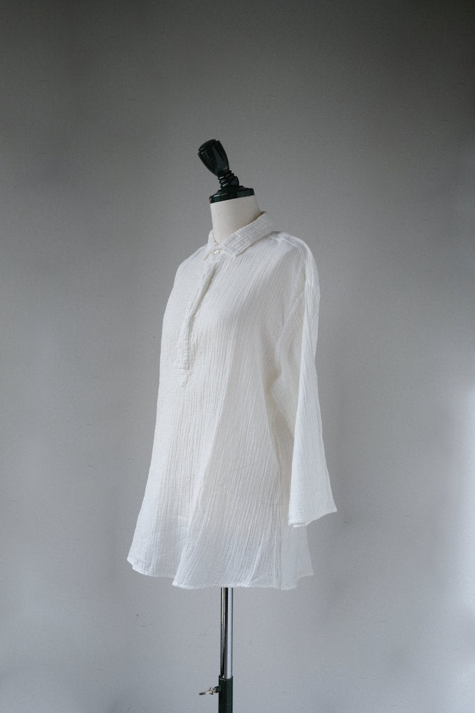 WALK ON 2/3 SLEEVE GAUZE PULLOVER