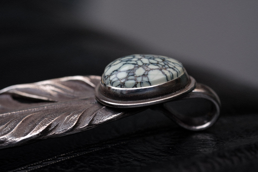 LYNCH SILVERSMITH FEATHER(L) NEW LANDER