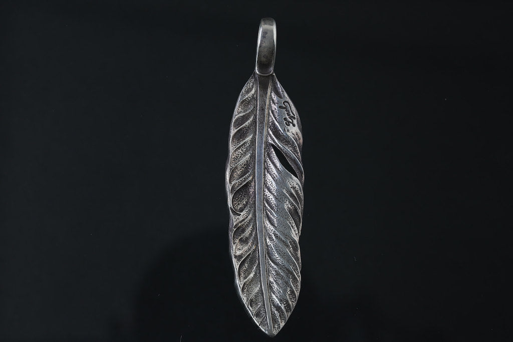 LYNCH SILVER SMITH FEATHER(L)