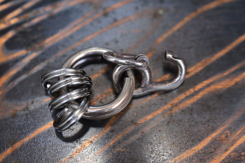 LYNCH SILVER SMITH MINI HOOK KEY RING