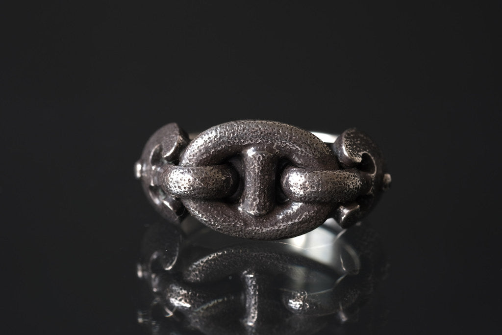 LYNCH SILVER SMITH ANCHOR RING(S) – grandguignol