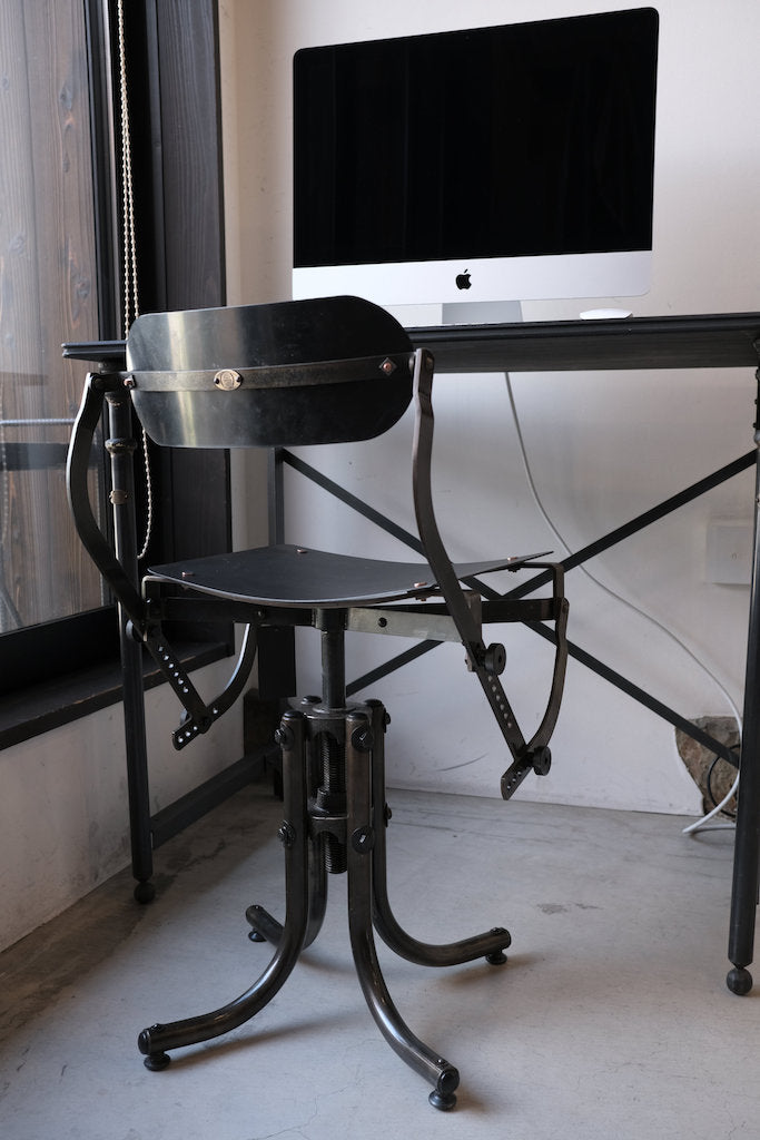 BLACK SMITH CH-1 CHAIR