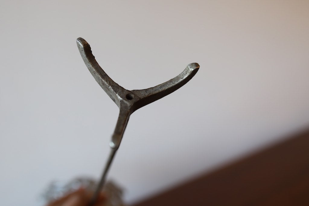 1900`s VICTORIAN LEG HAT STAND