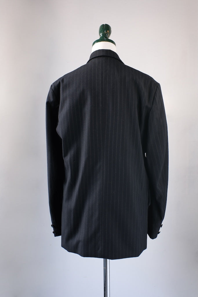 BLACK SIGN MAYFAIR STRIPE BUTLER SUITS