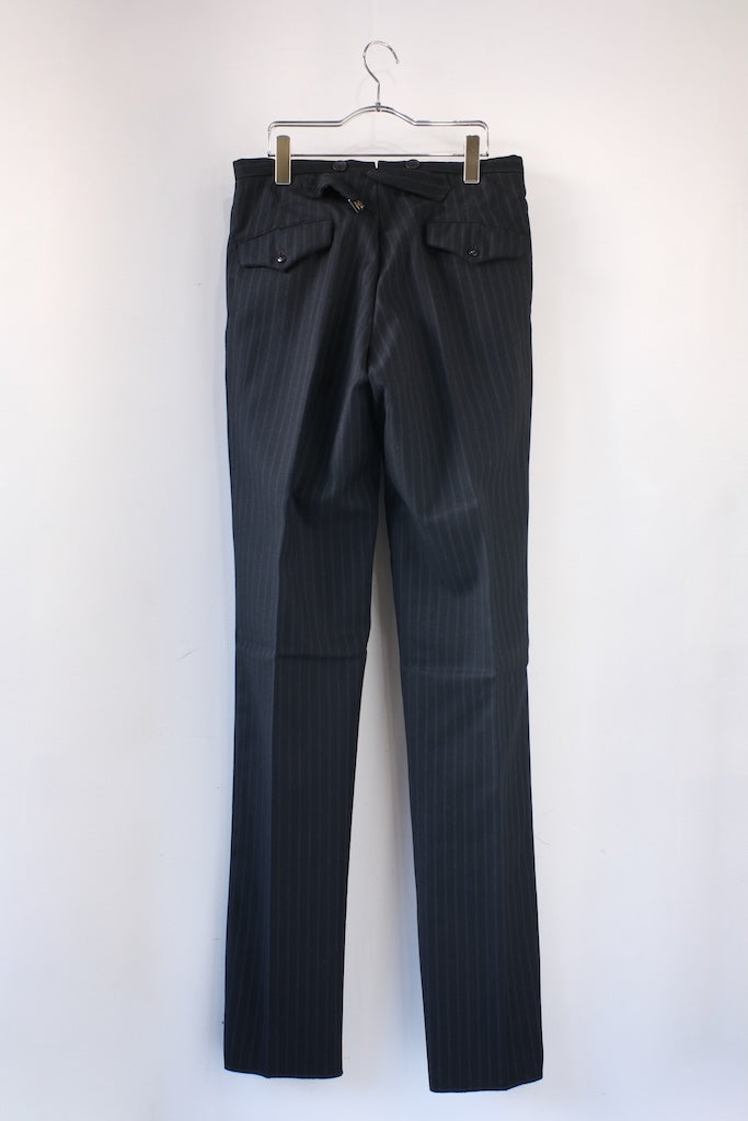 BLACK SIGN MAYFAIR STRIPE BUTLER SUITS