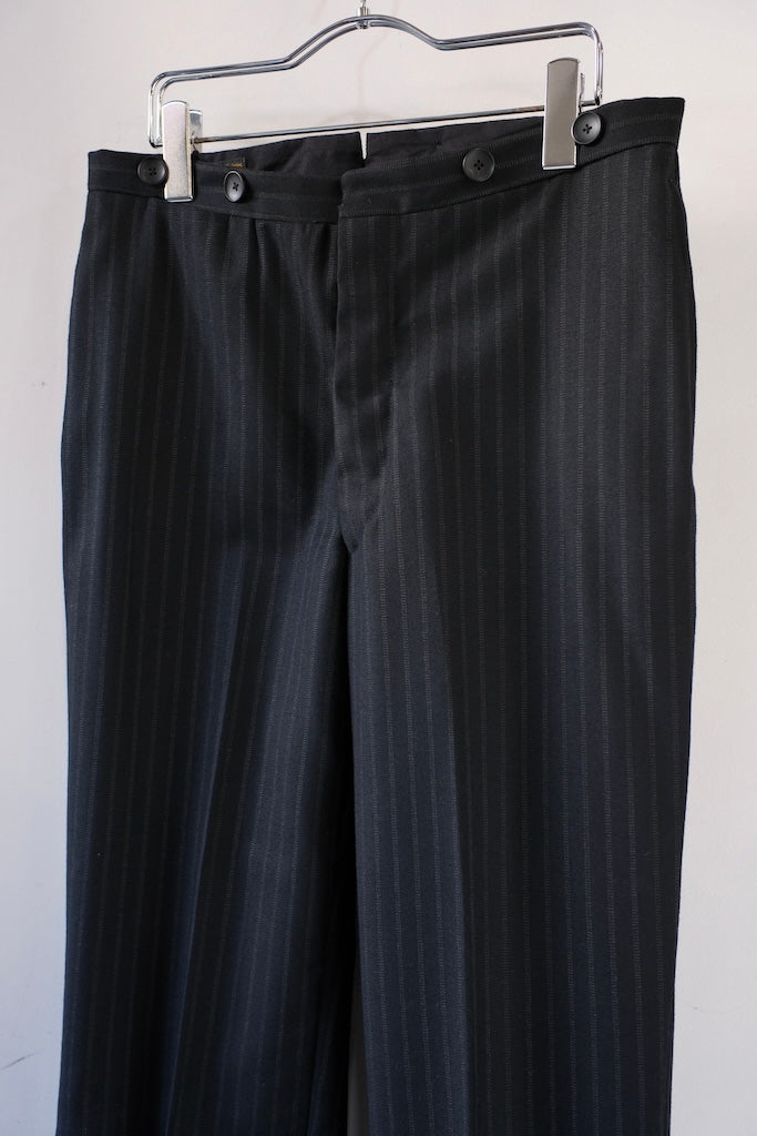 BLACK SIGN MAYFAIR STRIPE BUTLER SUITS