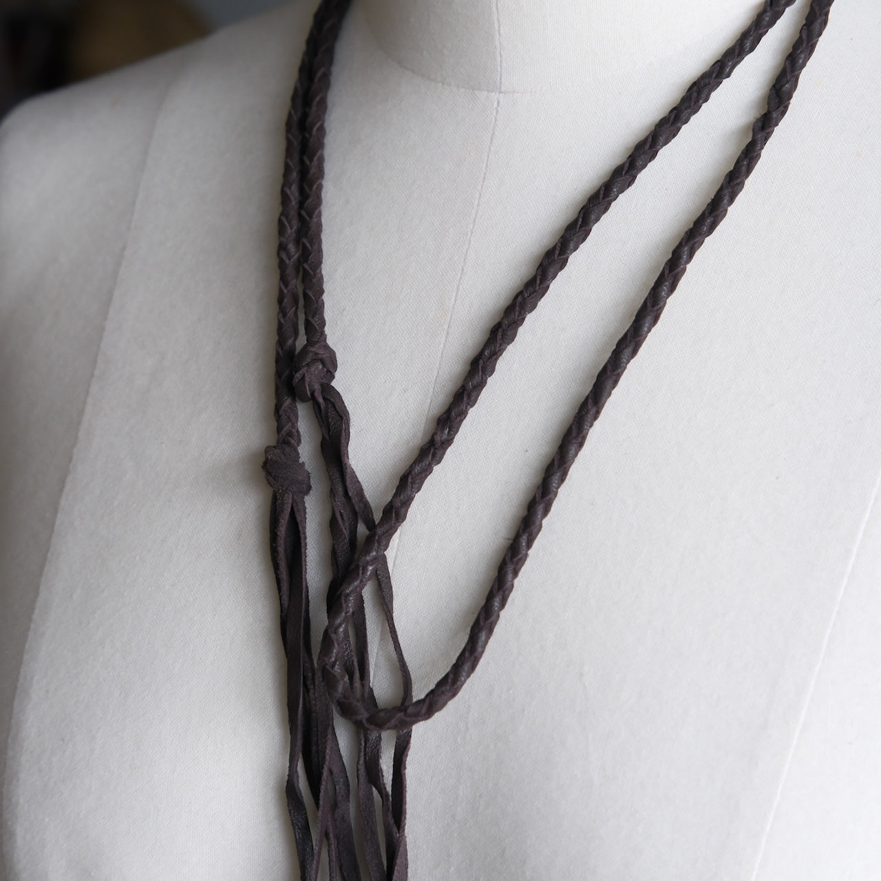 LYNCH SILVERSMITH LEATHER ROPE