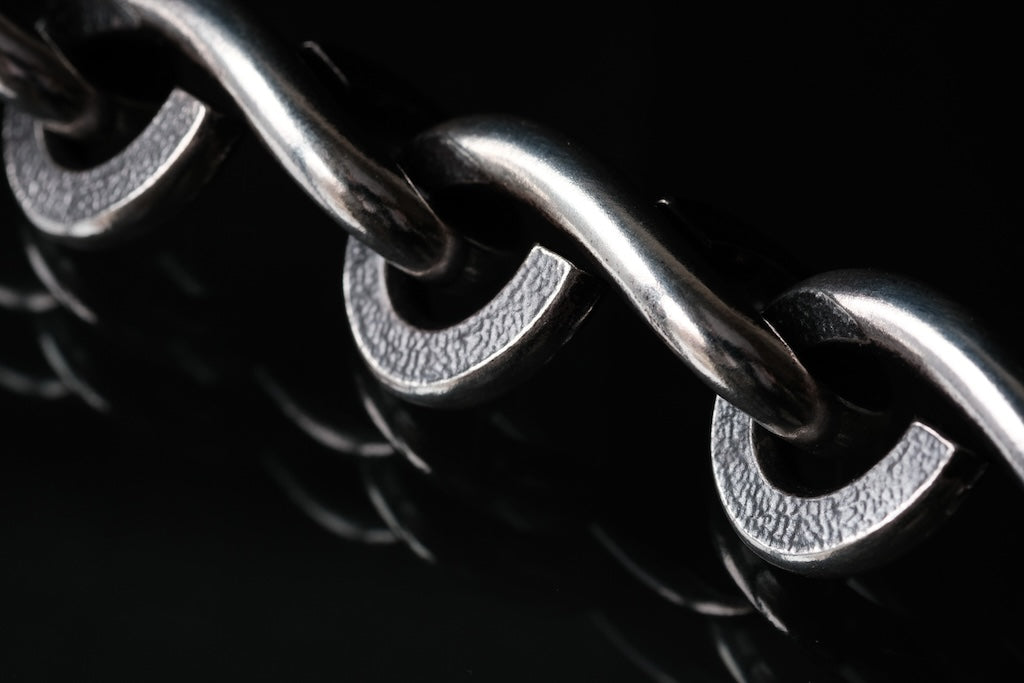 LYNCH SILVER SMITH TWIST(L) BRACELET – grandguignol
