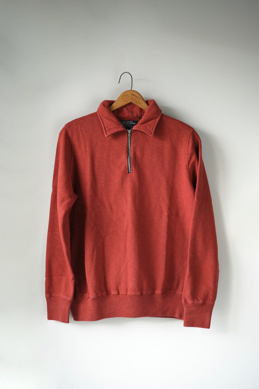 DEVISE FACTORY HALF ZIP SWEATSHIRT