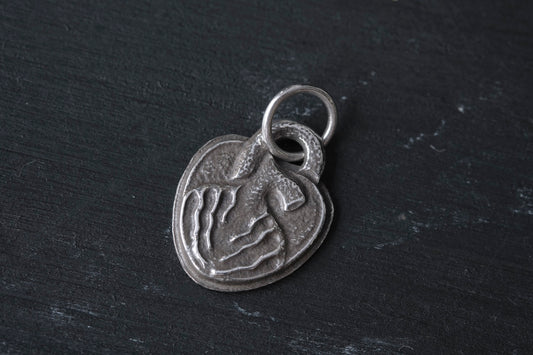 LYNCH SILVER SMITH HEART TOP