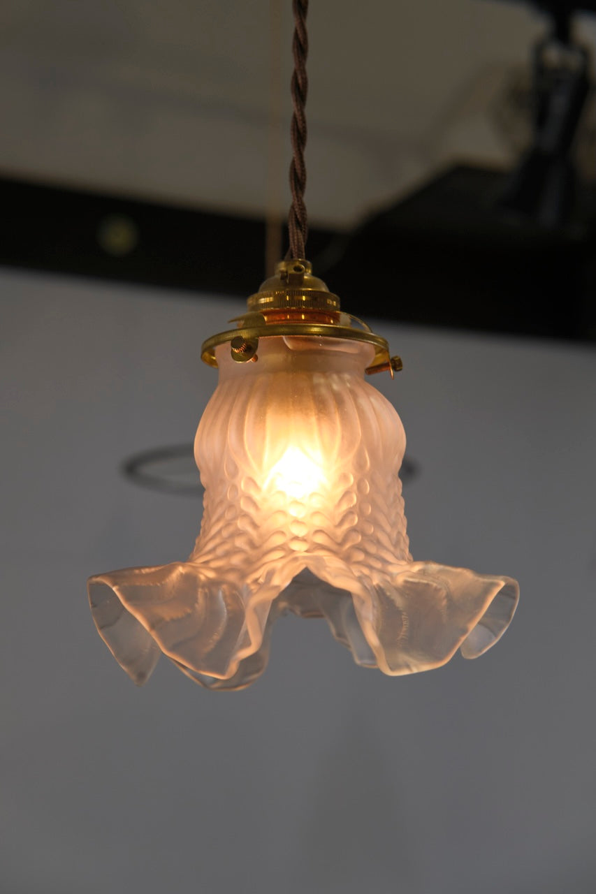 ART DECO FRENCH FRILLS GLASS SHADE