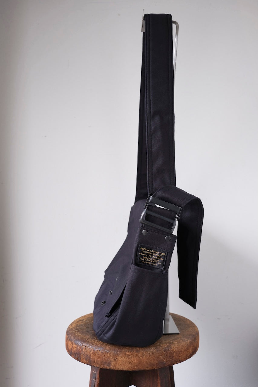 BLACK SIGN CHRONICLE BAG