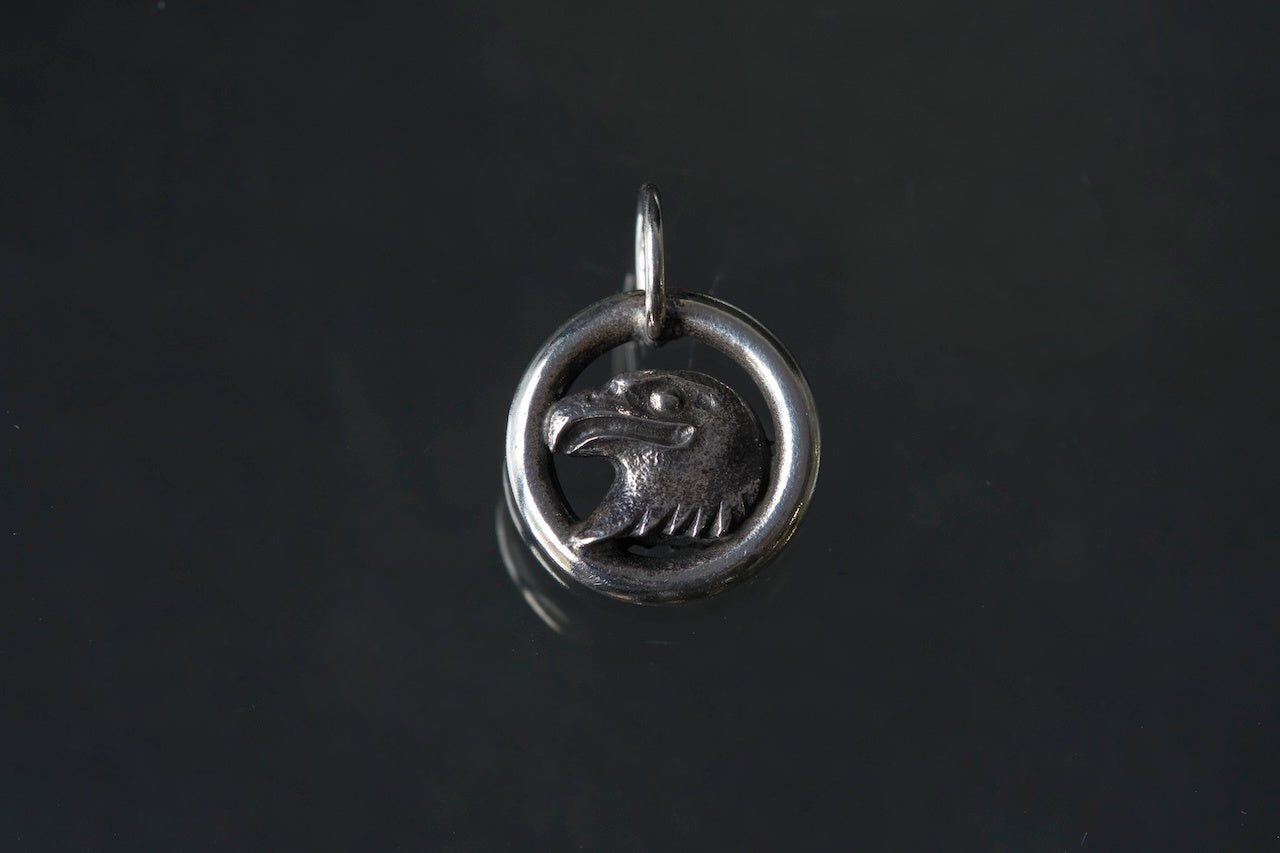Lynch Silversmith　イーグルメダル　初期 Lynch Silversmith イーグルメダル 初期 LYNCH SILVERSMITH メルカリ