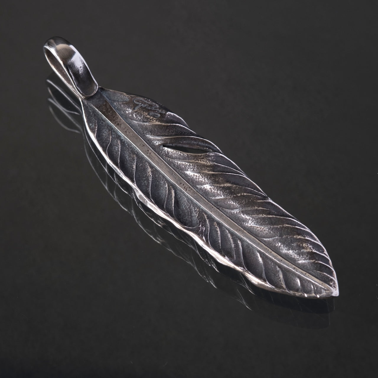 LYNCH SILVER SMITH FEATHER(L)