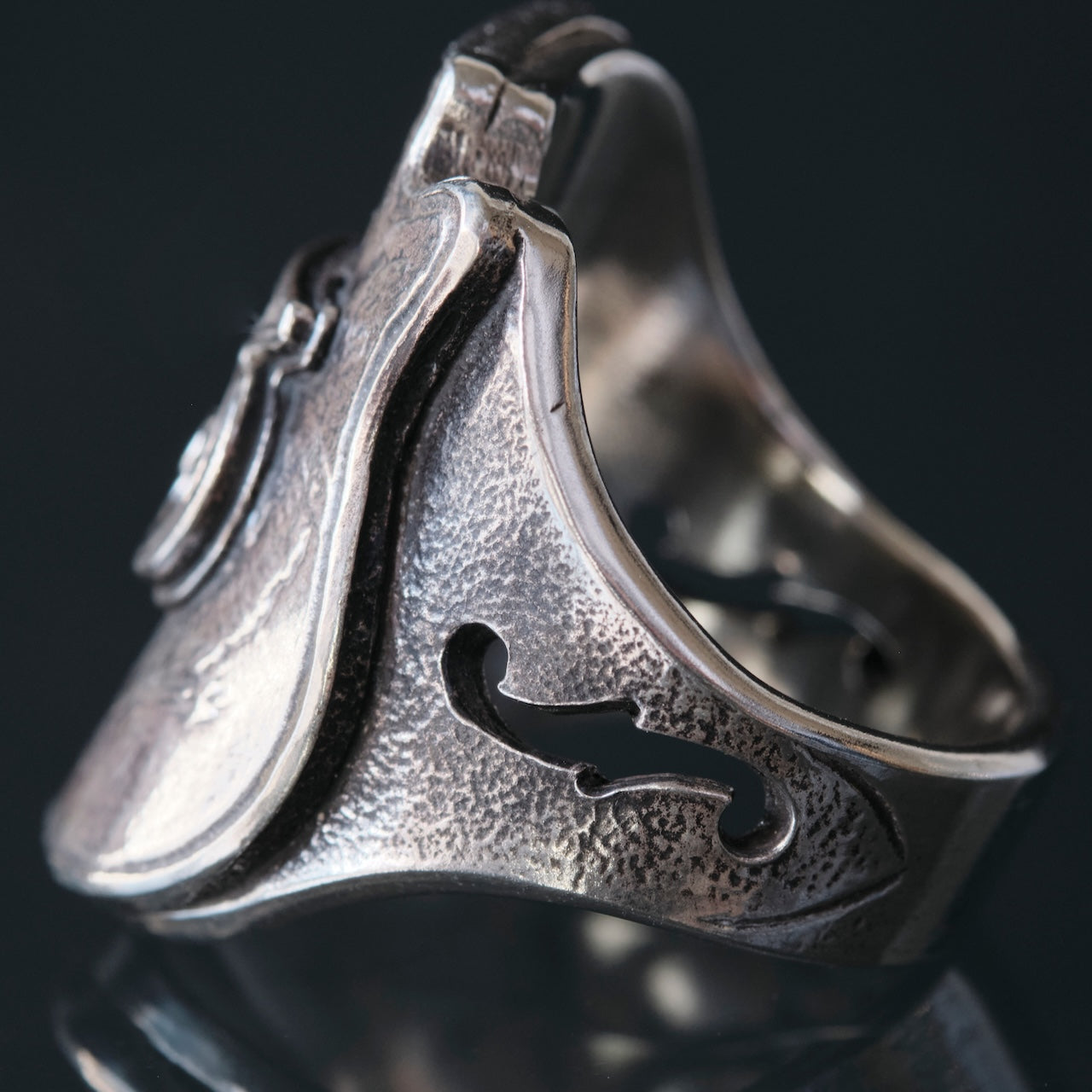 LYNCH SILVERSMITH J.C(L)
