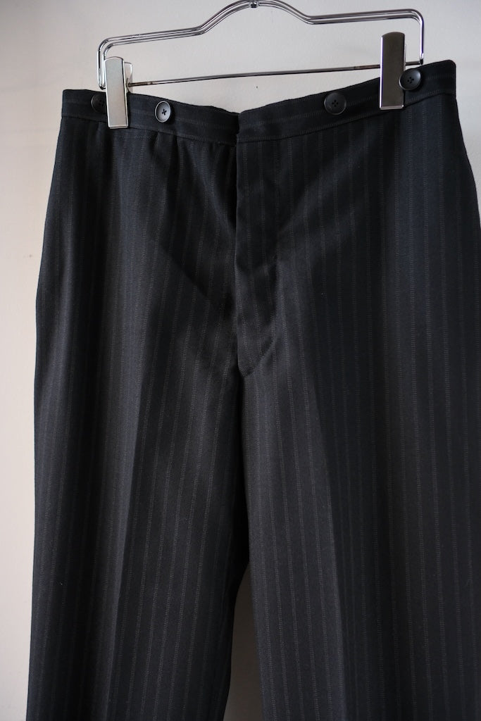 BLACK SIGN DOUBLE STRIPE BUTLER SUITS