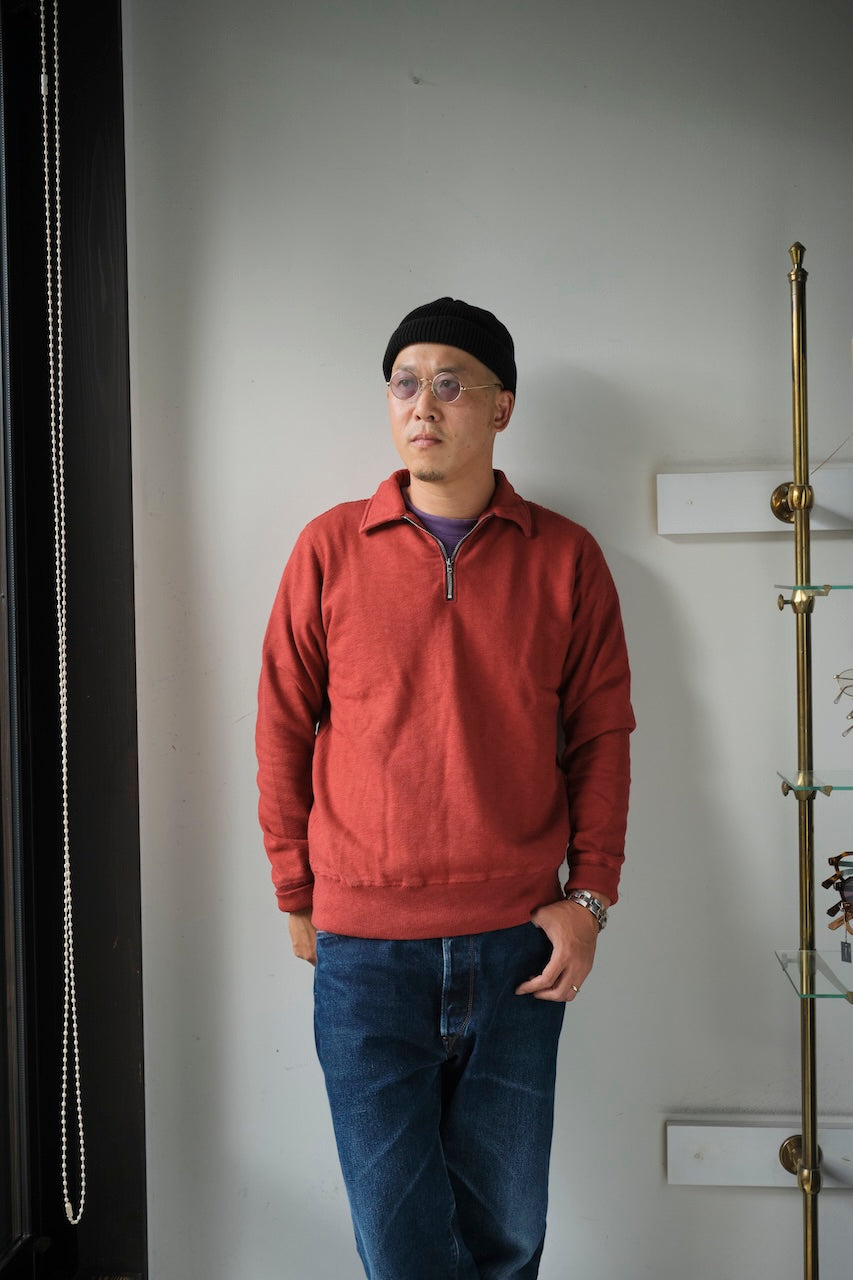 DEVISE FACTORY HALF ZIP SWEATSHIRT
