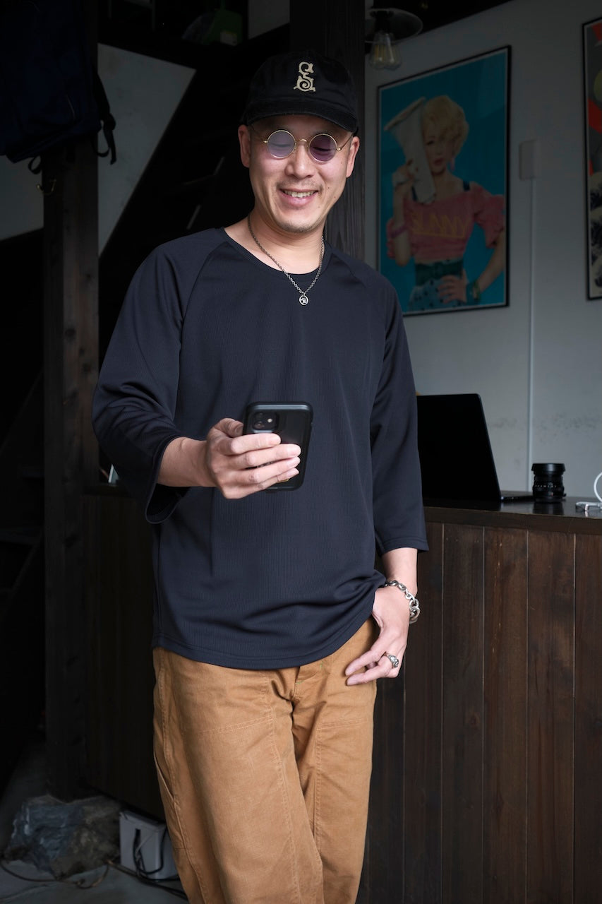 BLACK SIGN HIGH SPEC U-NECK SPORTSWEAR