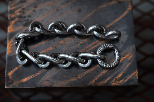 LYNCH SILVER SMITH TWIST(M) BRACELET